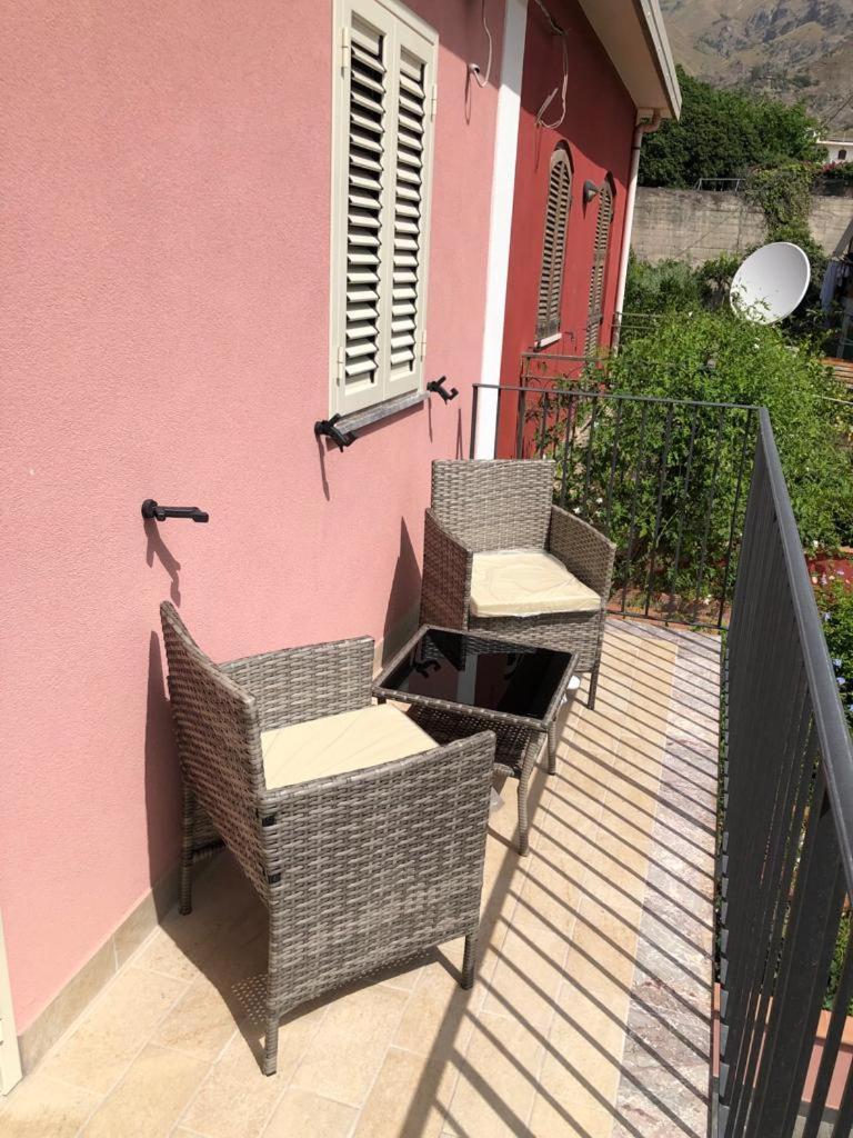 Hotel La Ginestra Giardini-Naxos Exterior foto